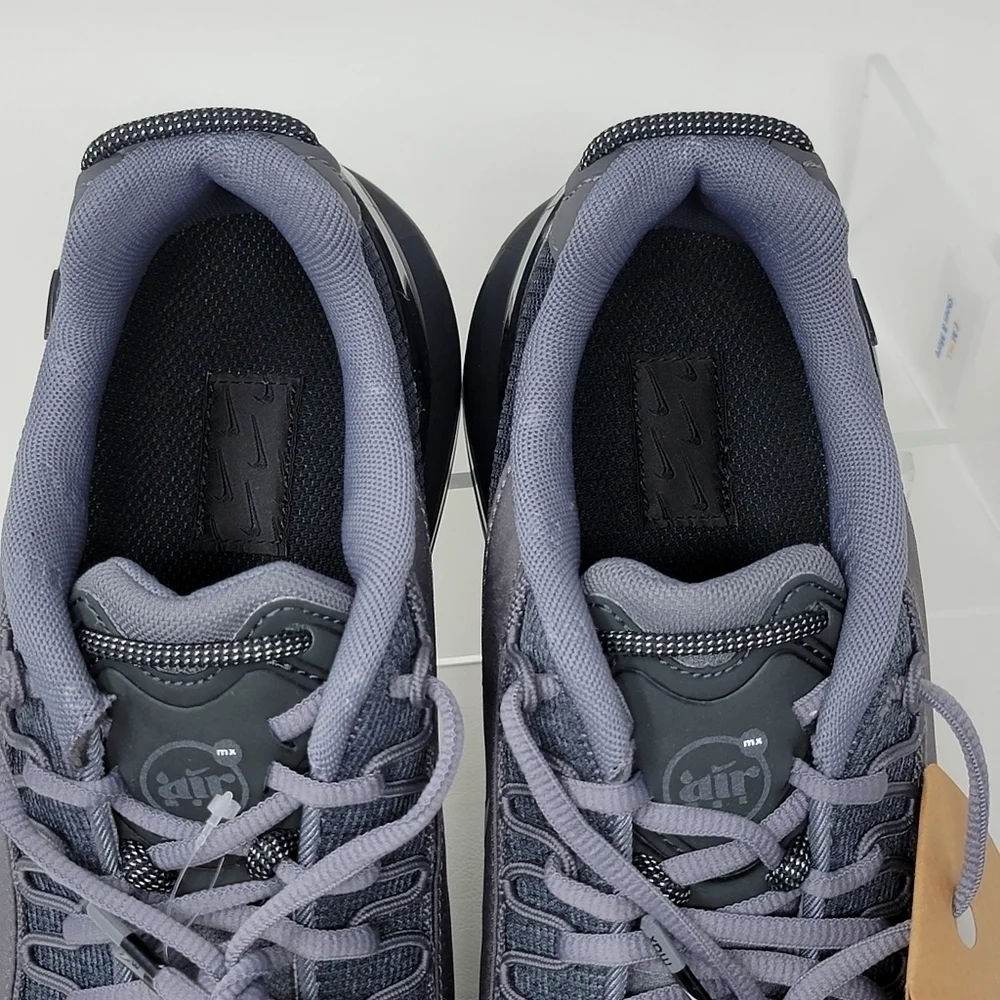 Nike Air Max Pulse Roam Dark Smoke Grey Black DZ3544-001 Men's Size 6 New